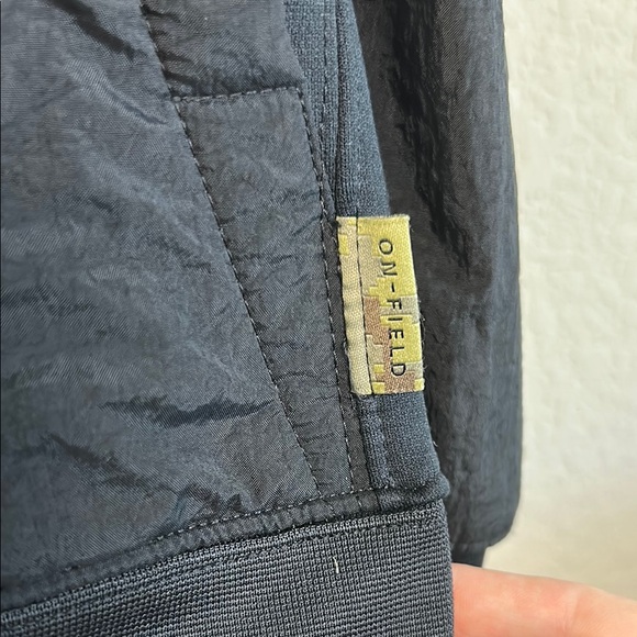 NFL Dallas Cowboys Black Salute to Service Hoodie - Picture 3 of 8